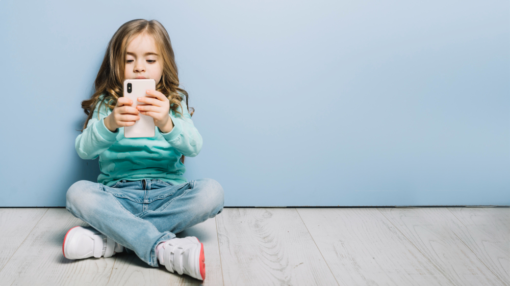 Technologijos ir vaikai: kaip protingai riboti ekrano laiką?