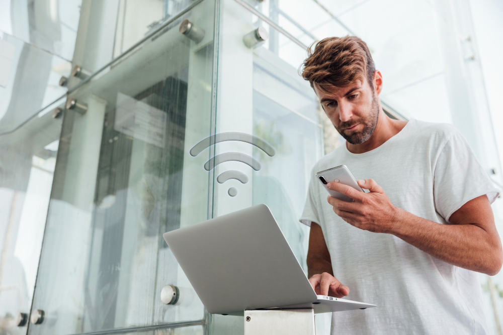 Kaip apsaugoti asmens duomenis naršant viešajame Wi-Fi tinkle?