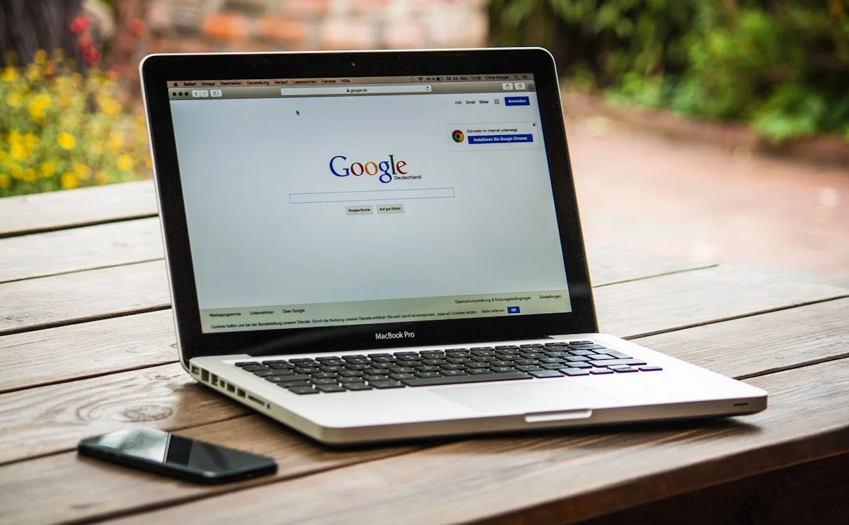 SEO paslaugos ir lietuvių kalba: ar algoritmai tinkamai supranta lokalizaciją?